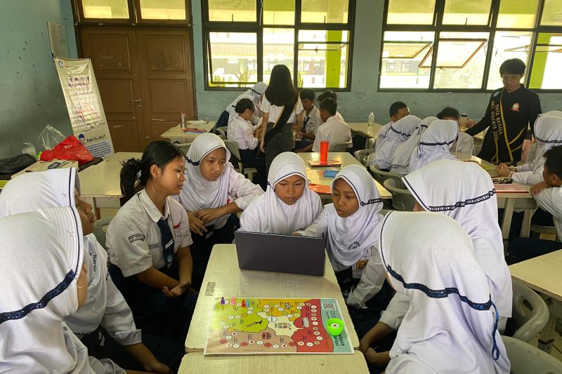 Gamifikasi Literasi: Duta Bahasa DKI Luncurkan Program JALI untuk Pelajar SMP