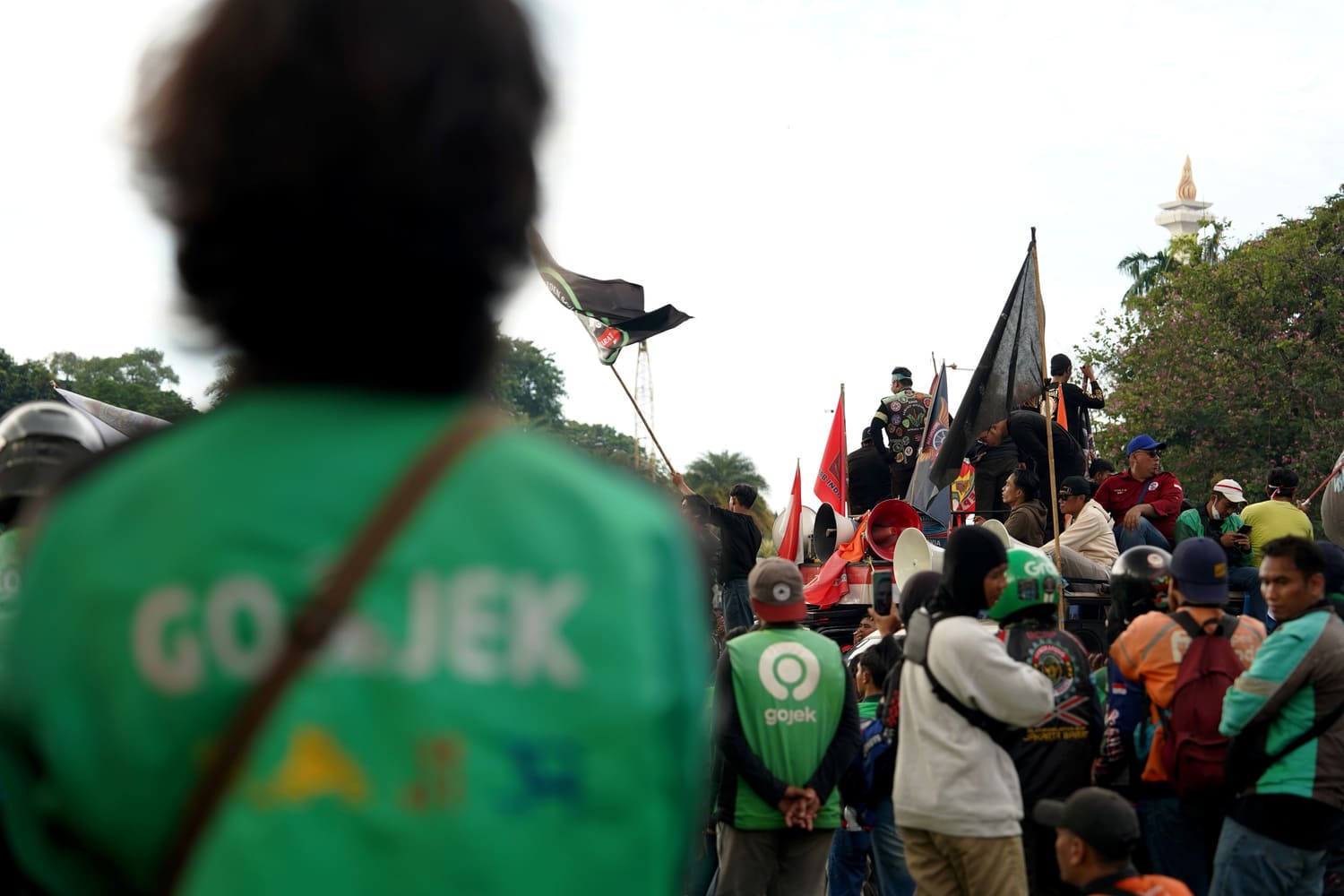 Ekonom: Tragedi Ojol Ungkap Rapuhnya Perlindungan Pekerja Informal di Indonesia