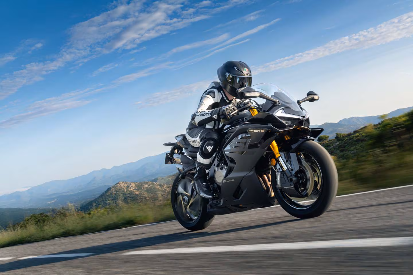 CFMoto Kembali Gebrak Segmen Sportbike dengan 750SR-R