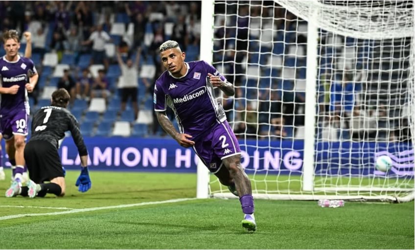 Dodô Saat Membela Fiorentina