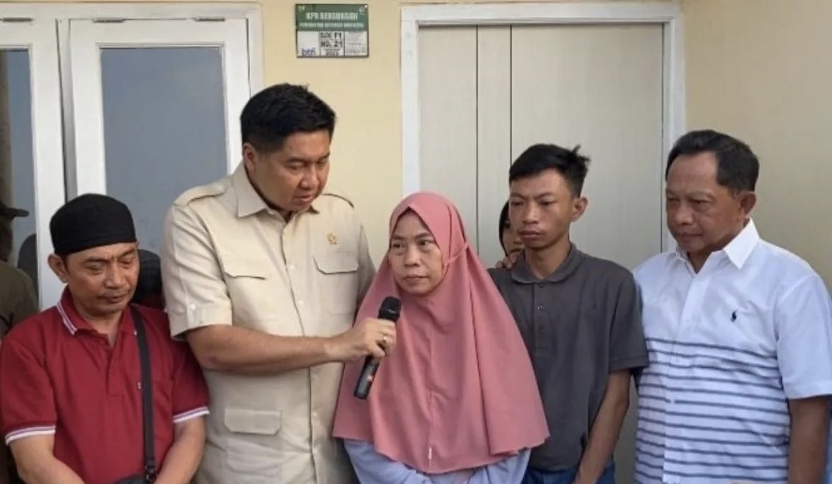Ara Serahkan Rumah Di Bogor Untuk Keluarga Affan Kurniawan