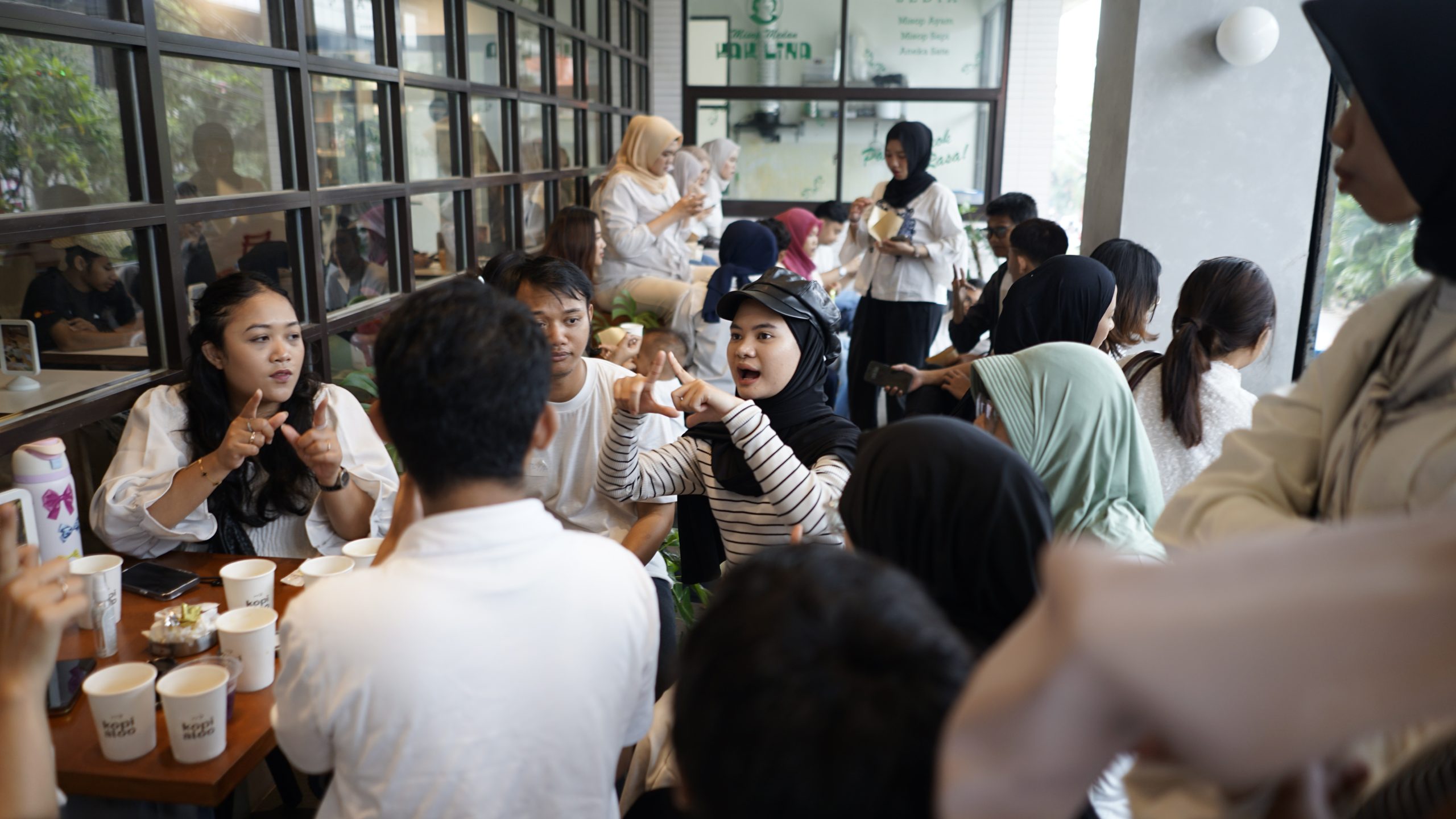 Inklusi Seremonial dan Ruang Gelap Politik Tuli