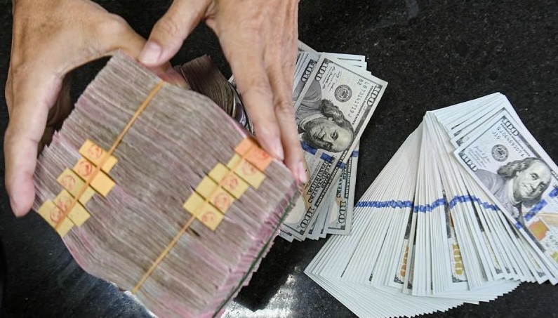 Rupiah Melemah di Tengah Faktor Negatif Demo