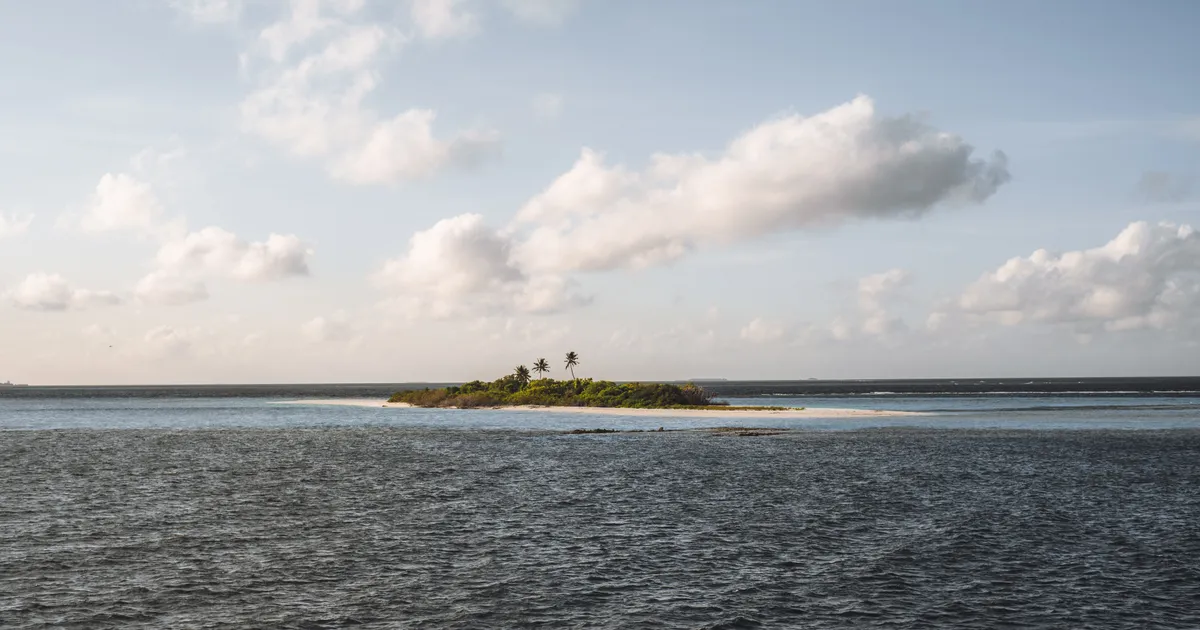 Bagaimana Jual Beli Pulau Bisa Mencederai Kedaulatan Negara