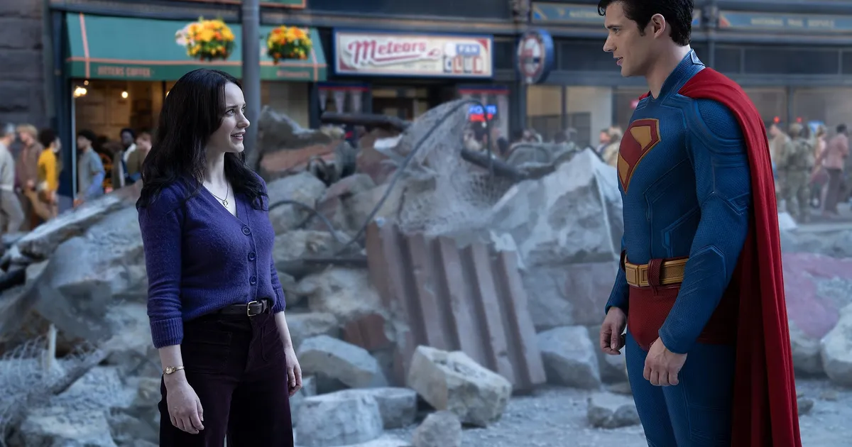 Perbandingan Film Superman 2025 dari Sebelumnya, Seru Mana?